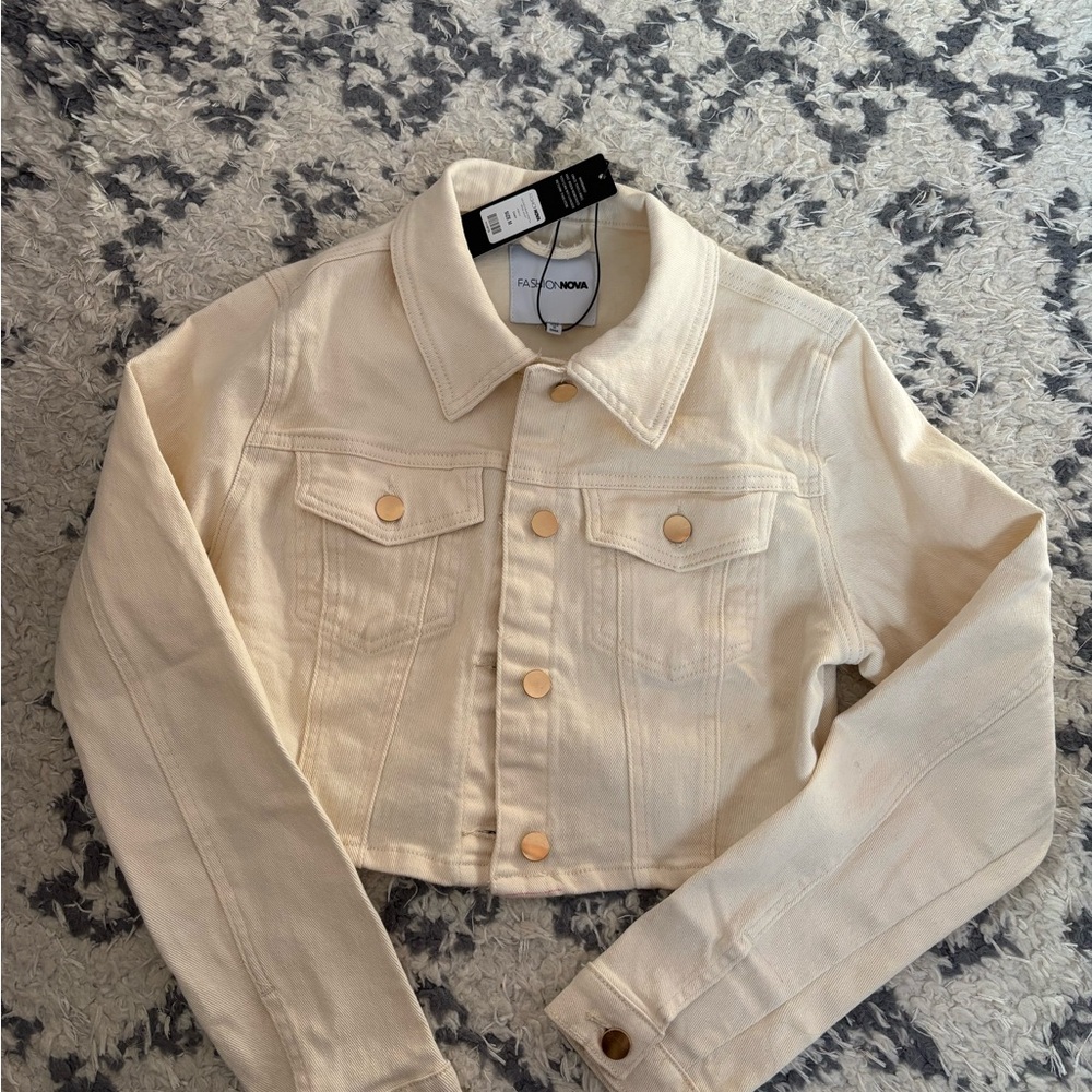 NWT Fashion Nova Cream Denim Jacket